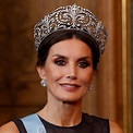 Königin Letizia von Spanien: Hingucker im schwarz-weißen Blumenkleid ...