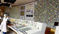 核能流言終結者 - 車諾比核電廠控制室中，左手邊的一塊，也是最重要的部分，核燃料棒控制台。 | Facebook