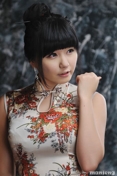 Very Cute Ryu Ji Hye In Chinese Dress Asia Cantik Blog
