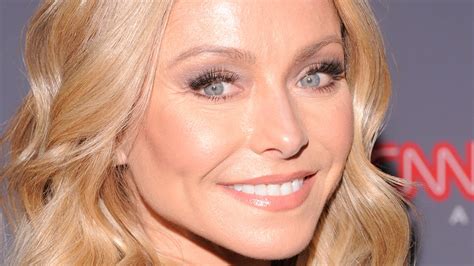 Discovernet The 9 Saddest Things About Kelly Ripa