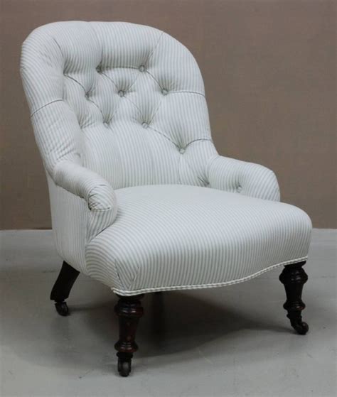 Find stylish home furnishings and decor at great prices! White Bedroom Chairs - Decor Ideas