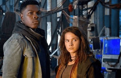 Cailee Spaeny Talks About Her FIRST Major Film PACIFIC RIM UPRISING