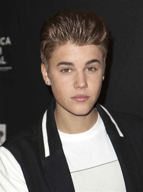 Justin Bieber releases grown-up music video for 'Boyfriend' - The ...