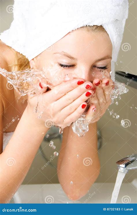 Beautiful Girl Washing Her Face Stock Image Image Of Beautiful Care
