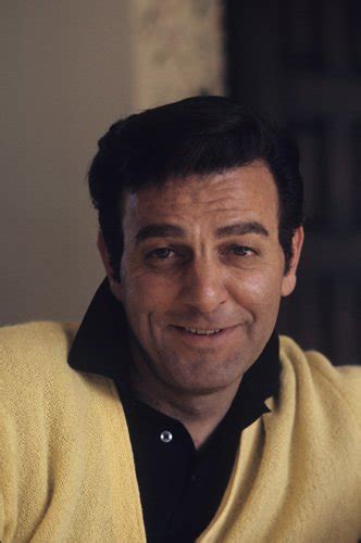 Poze Mike Connors Actor Poza 11 Din 13 Cinemagiaro