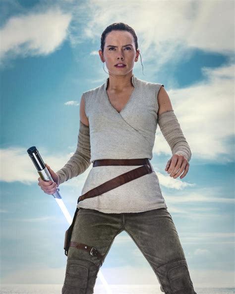 Daisy Ridley S Rey Featured In New Photo From Star Wars The Rise Of Skywalker — Geektyrant
