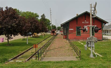 Towns And Nature Aledo Il Cbandq Depot
