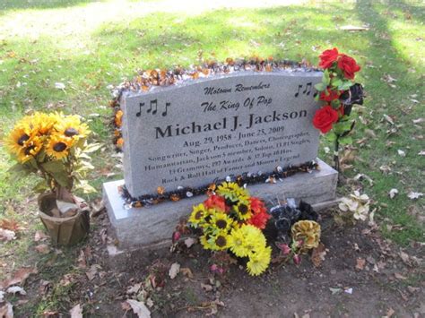 Michael Jackson Grave Forest Lawn