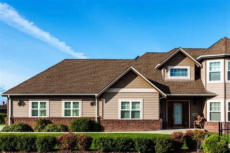 What Color House Goes With A Brown Roof