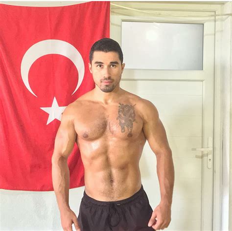 menpop Anıl Turkish man Ich frage mich wann kommen türkischen