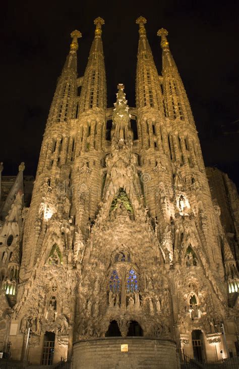 Nuit Sagrada De La De Familia De Barcelone Photo Stock Image Du Tour