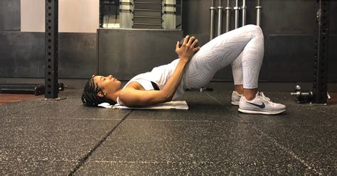 How To Do A Weighted Glute Bridge Popsugar Fitness Uk