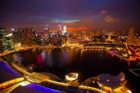 Located 300 metres from singapore city gallery, right in the heart of the city, sofitel singapore city centre offers sophisticated accommodation with views of the surrounding city without question the best place to stay in singapore. 10 Rooftop Restaurants in Singapore with the Best Views ...
