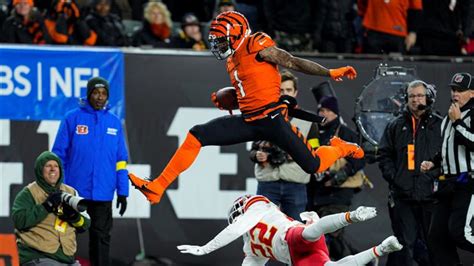 Jamarr Chase 40 Yard Catch Week 13 Bengals Highlights Vs Kansas