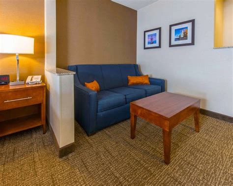 Comfort Inn And Suites Erie Pennsylvania Us