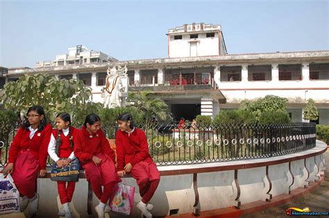 Berhampore Maharani Kashiswari Girls High School