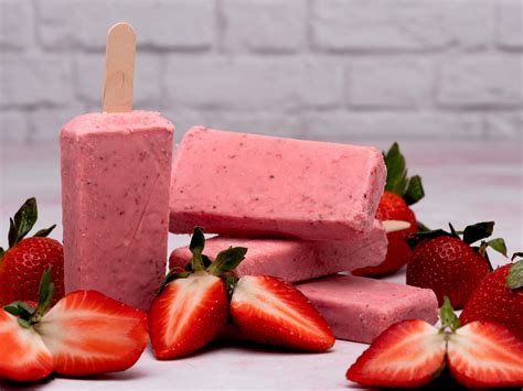 Strawberry Paleta Ildas Ice Cream