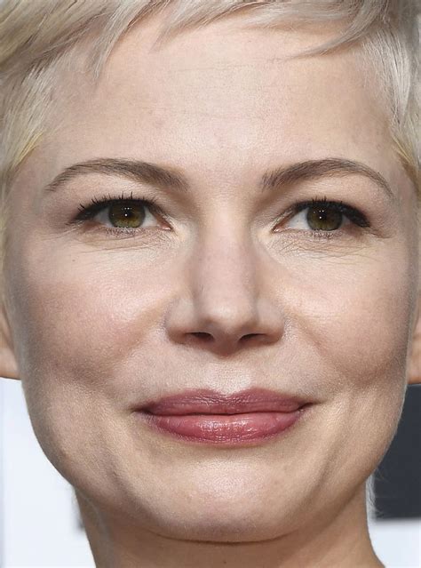 Close Up Of Michelle Williams At The 2018 Golden Globe Awards