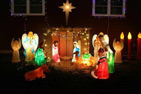 20 Life Size Lighted Outdoor Nativity Sets Homyhomee
