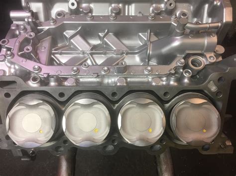 Heres A Set Of Brand New Pistons All 3ur Fe Toyota Tundra 57l V8
