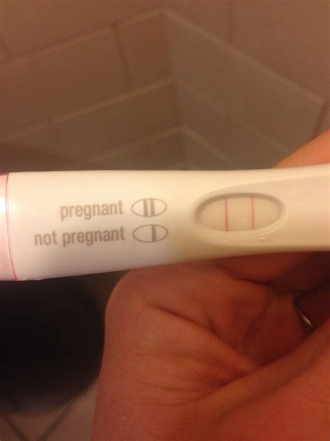 Positive Pregnancy Test At 3 Weeks Whats Going On — The Bump