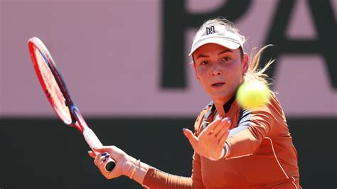 Donna Vekic Upsets Wimbledon Champion Elena Rybakina At The Berlin Open