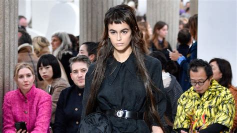 Rácz jenő összenézett dórival, és kamerák előtt elmondta, mit akar! Cindy Crawford lányát is jelölték az év modelljének | 24.hu
