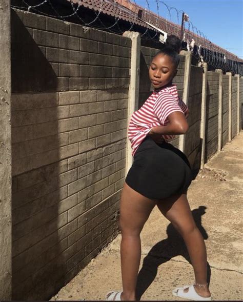 Pics South African Girls On Social Media Battle Nigerians For The