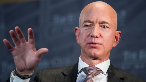 New York Posts Front Page Headline About Jeff Bezos Nude Selfie