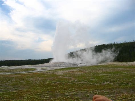 Old Faithful Geyser We Arrived At Old Faithful About 10 Mi Flickr