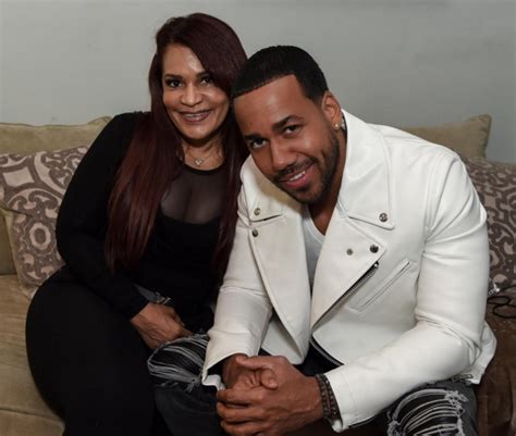 La Mujer Detrás Del éxito De Romeo Santos