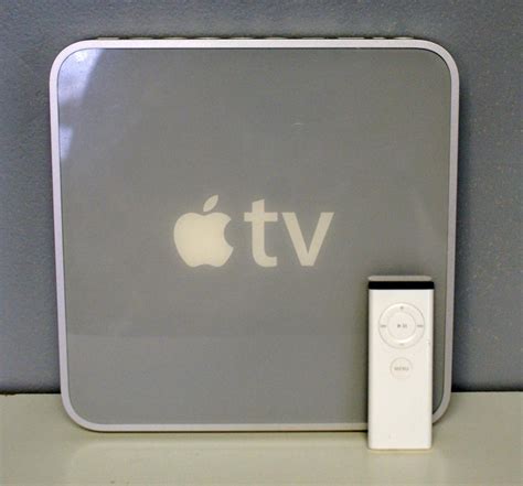 1st First Generation Apple Tv With Remote 40gb Model A1218 Gold