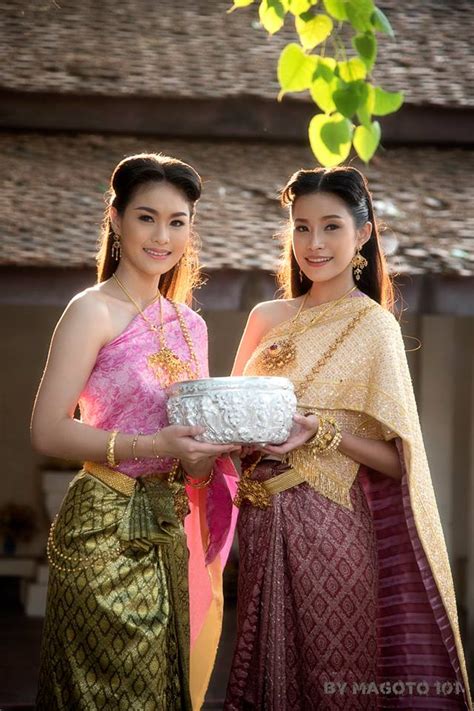 Thailand 🇹🇭 Thai Traditional Costume In Ayutthaya Kingdom