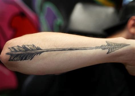 34 Meaningful Arrow Tattoos To Try In 2023