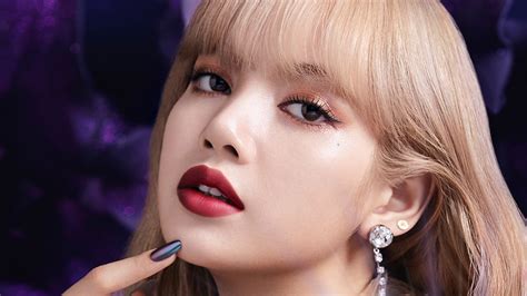 Blackpinks Lisa X Mac Cosmetics Collection What To Know How To Buy Wwd