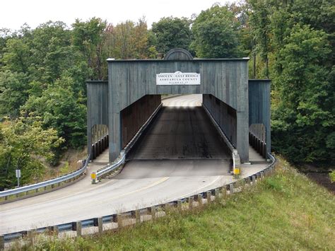 Sandra Scotts Travel Columns The Covered Bridges Of