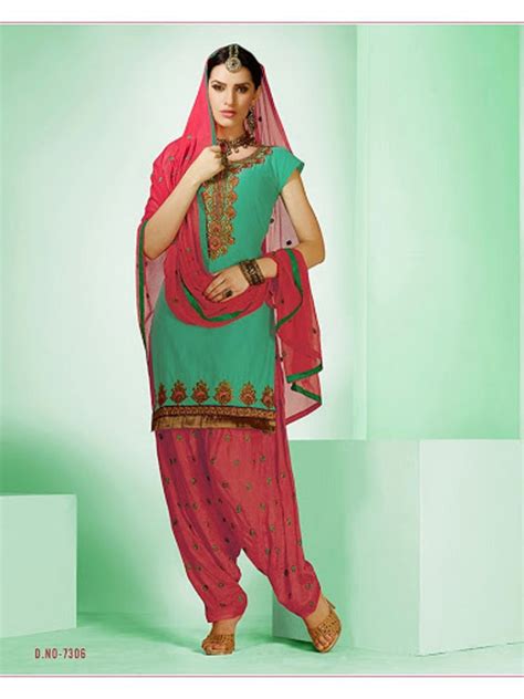 Give Yourself Traditional Look With This Seagreen And Coral Colour Cotton