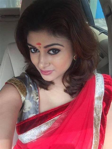 100 Oviya Hot Pictures And Latest Hd Wallpapers