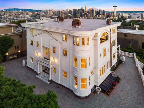 Photos Massive Historic Queen Anne Mansion Lists For 92 Million
