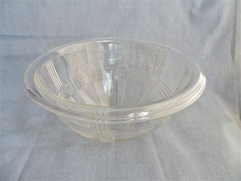 Vintage Hazel Atlas Criss Cross Clear Glass Bowl Etsy Glass