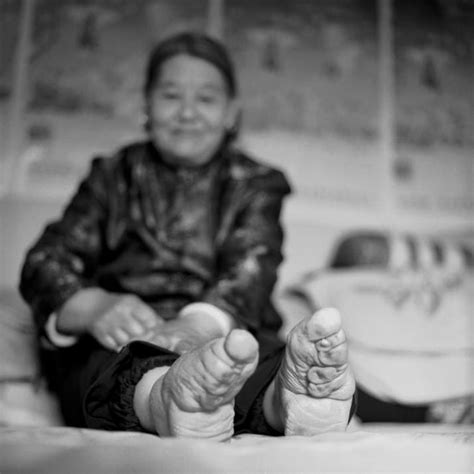 19 photos of the last surviving chinese women with bound feet chinese women women in china