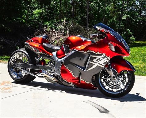 Metallic mat sword silver / candy daring red. @garwoodcustomcycles Fresh out of our paint booth, another ...