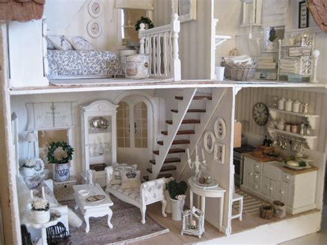 Miniatyrmama The Arthur Dollhouse Miniature Dollhouse Furniture