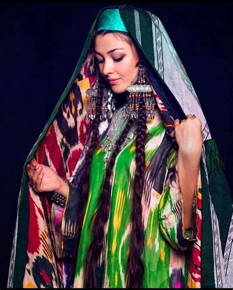 Uzbek Traditional Garment Uzbekistan Traditional Outfits Traditional Dresses Fashion
