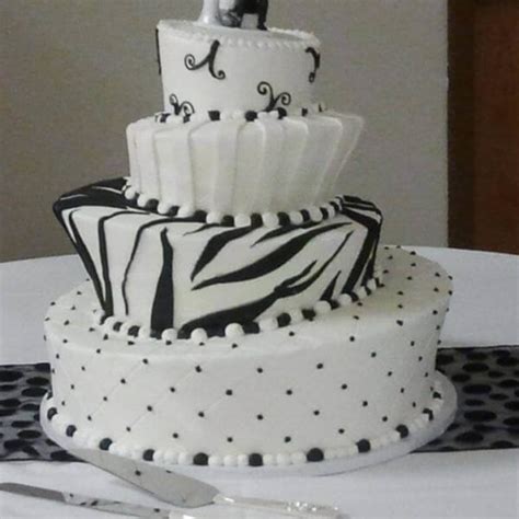 smooth and scroll pattern wedding cakes minneapolis bakery farmington bakery