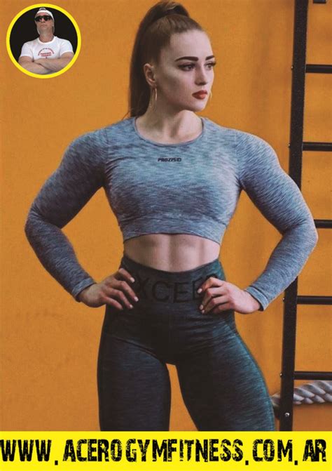 Julia Vins Muscle Barbie Gimnasio Acero Gym Fitness