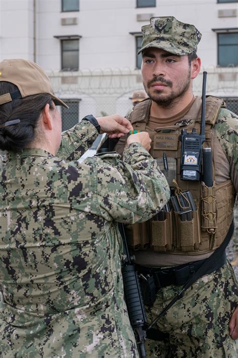Dvids Images Ma2 Meza Awarded Navy And Marine Corps Achievement
