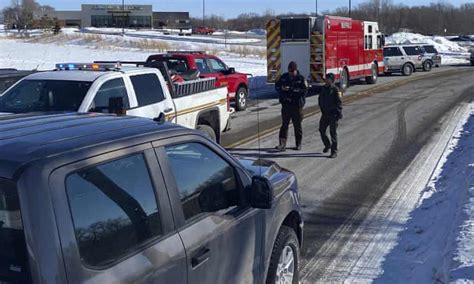 Minnesota Shooting Five Wounded At Buffalo Health Clinic Police Say