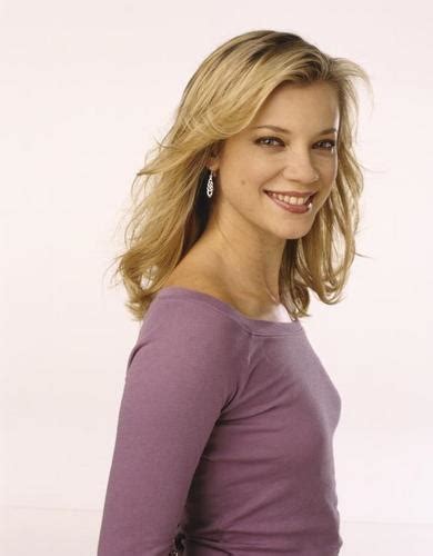 Amy Smart Celebrity Biography Star Histories At Wonderclub