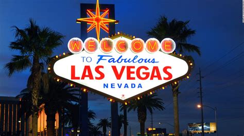 You'll even find las vegas tours to places like the grand canyon and hoover dam, packaged in a way that's easy to understand and. Las Vegas Welcome Sign 3/30/11 - Promoção Relâmpago Viagens